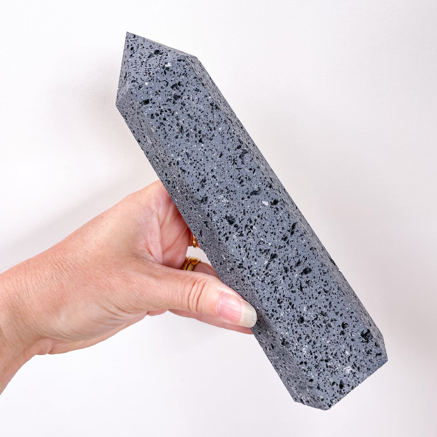 Volcanic rock Basalt crystal generator tower XL