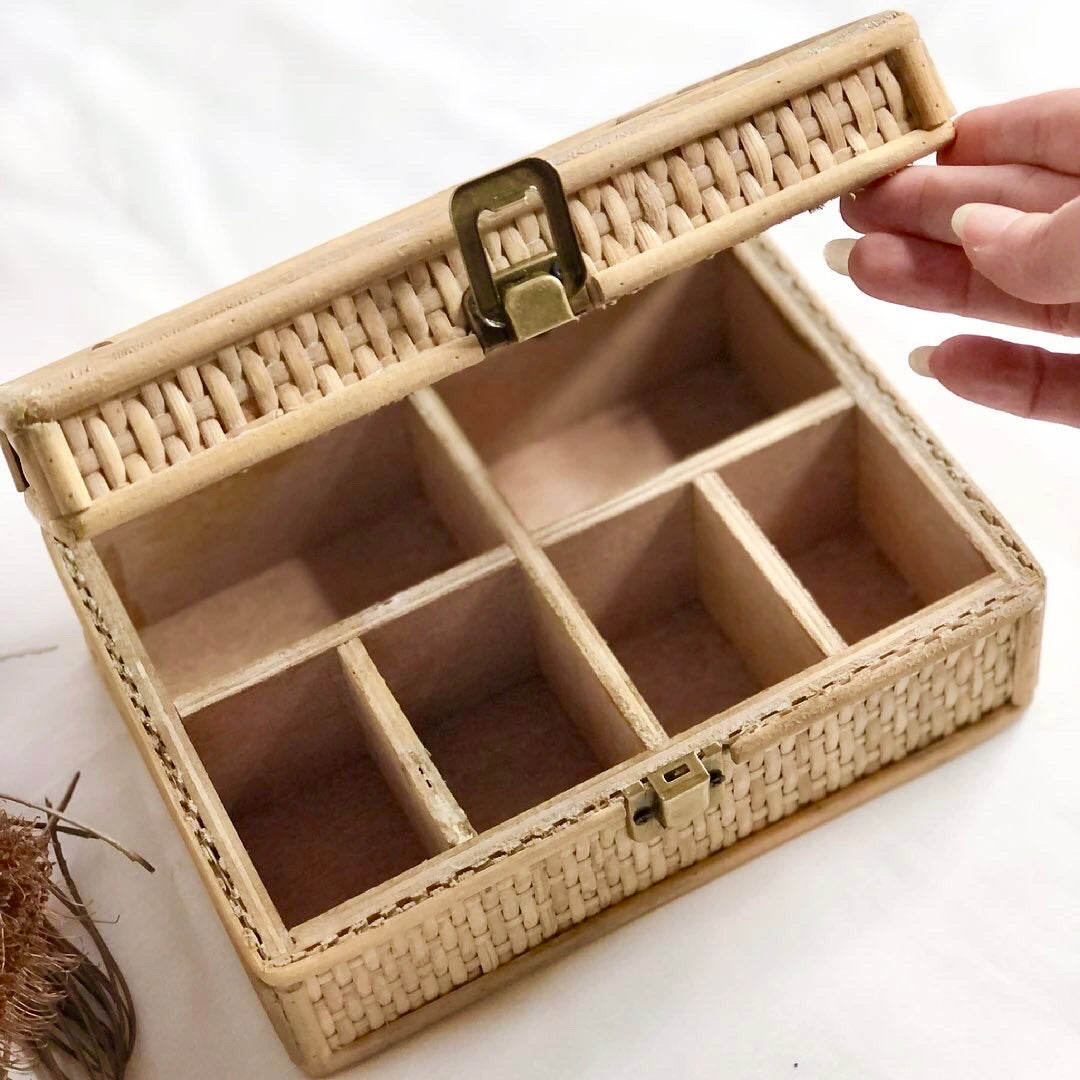 Rattan weave glass top storage box