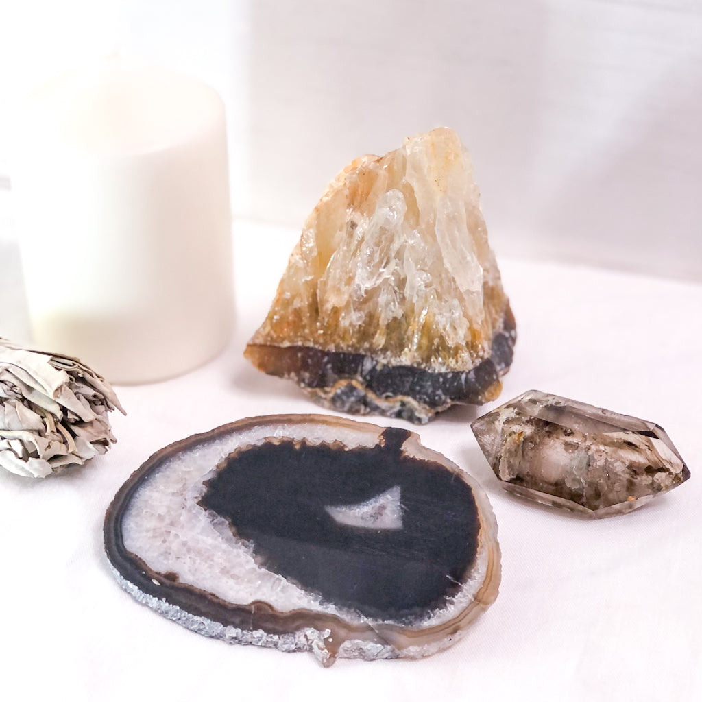 MANIFESTATION crystal gift bundle - Inclusion quartz, Agate slice + Golden Healer Quartz raw