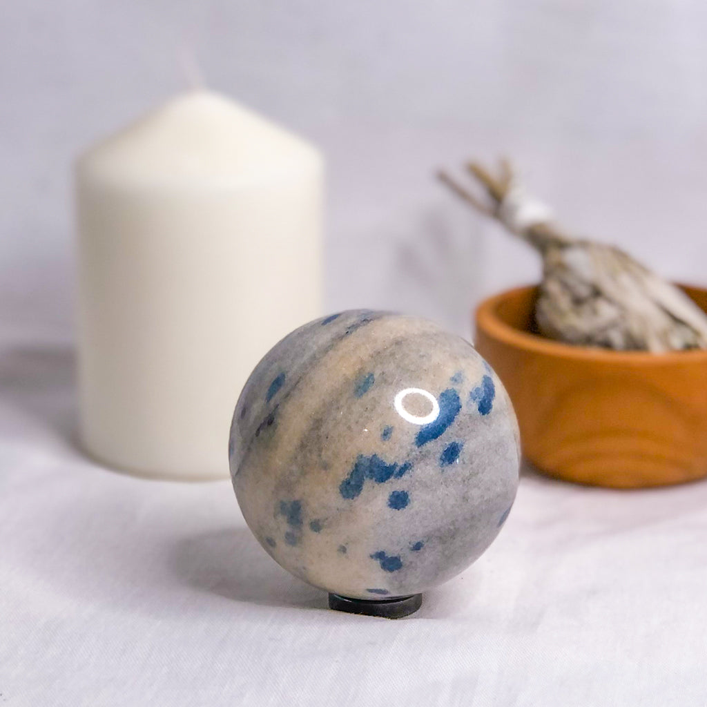 Apatite in Cleavelandite crystal sphere