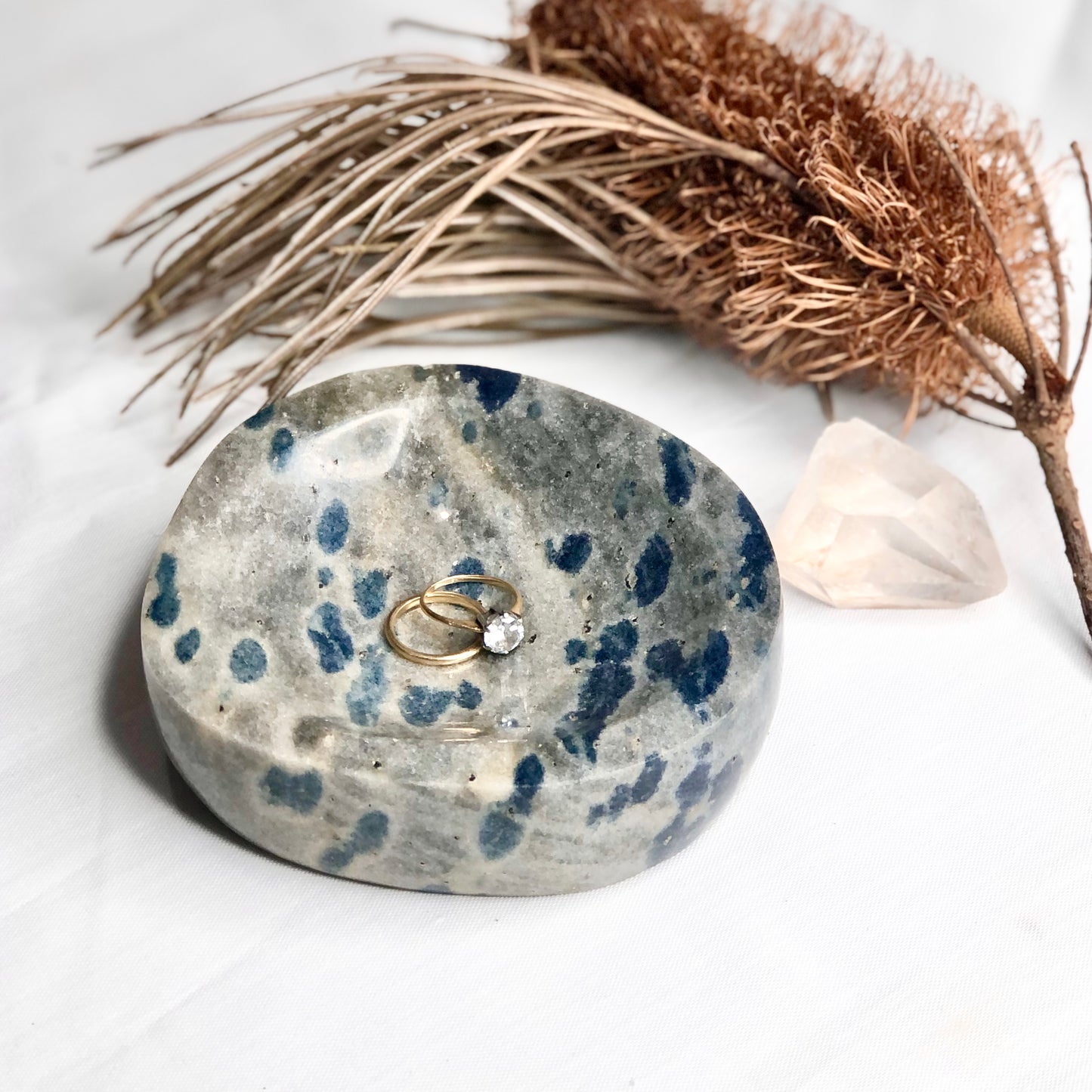 Apatite in Cleavelandite crystal polished dish bowl L