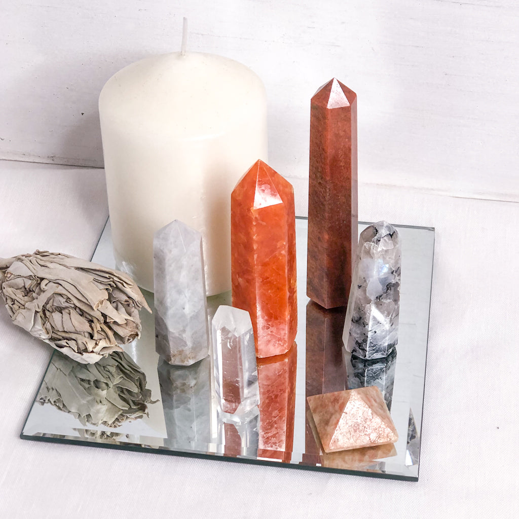 Crystal gift bundle of 6 - Clear Quartz, Red Aventurine, Sunstone, Moonstone + Moss agate