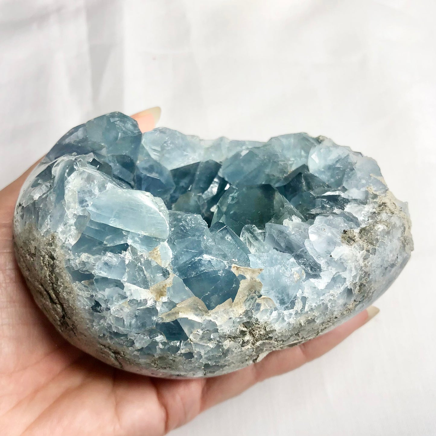 Celestite A grade half egg cave geode crystal cluster L 1kg