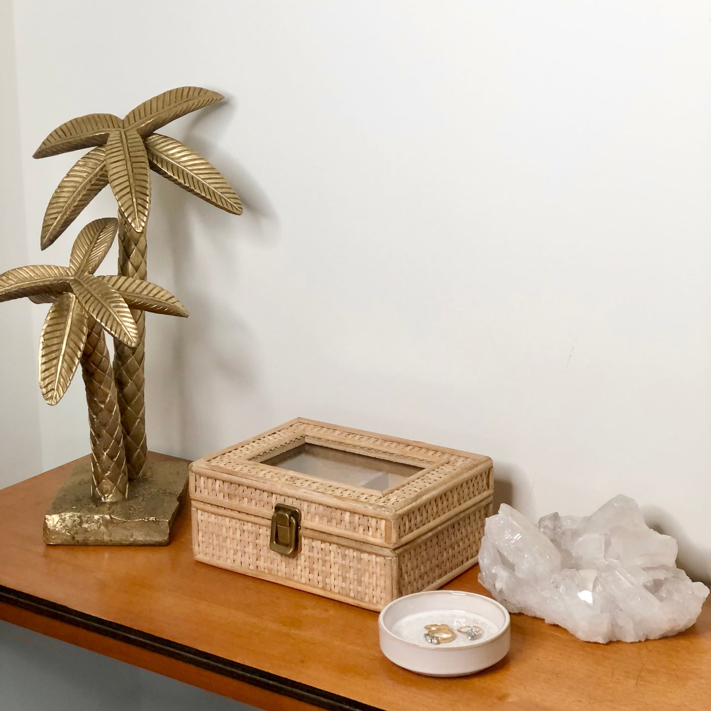 Rattan weave glass top storage box