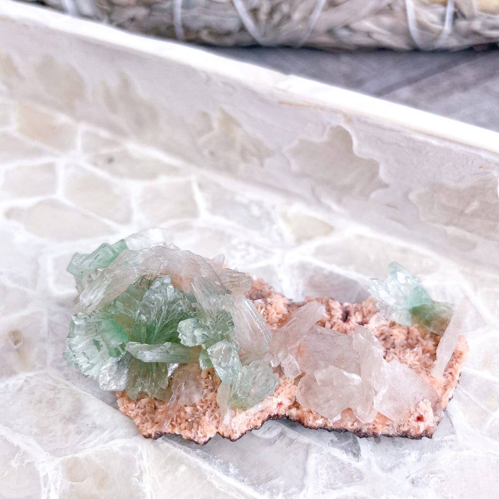 Green apophyllite, heulandite + stilbite crystal specimen