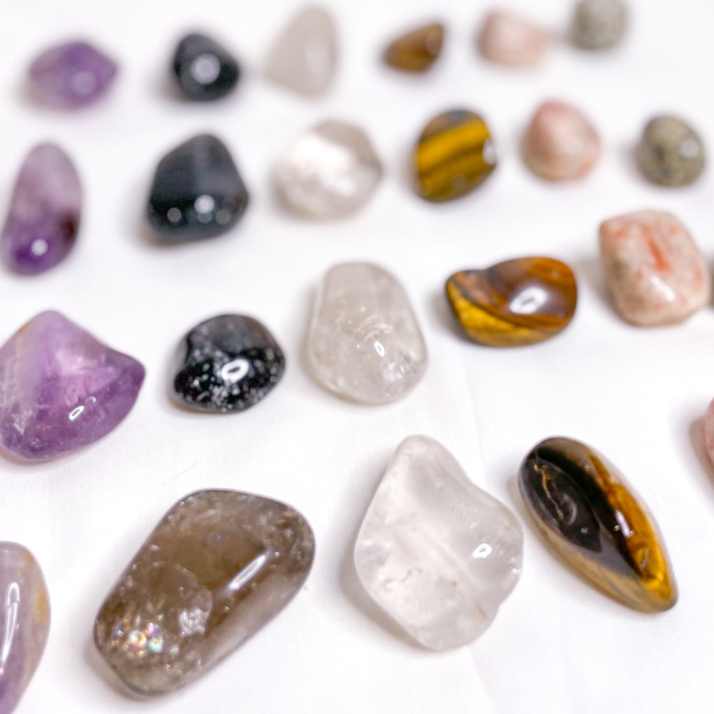 Crystal tumble stone gift bundle - CALM - Amethyst, Clear Quartz, Tigers Eye, Smoky Quartz, Sunstone + Dalmation Jasper