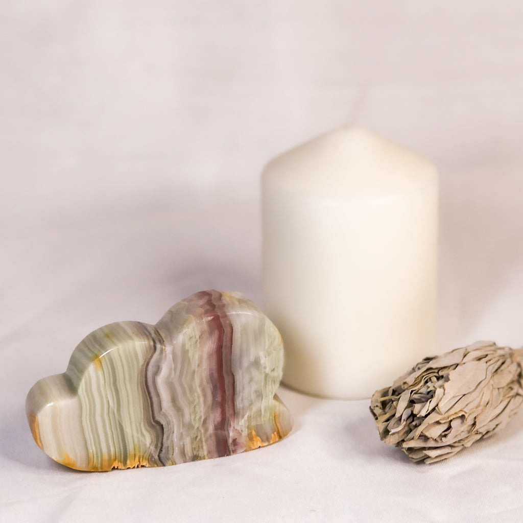 Onyx banded cloud shaped crystal