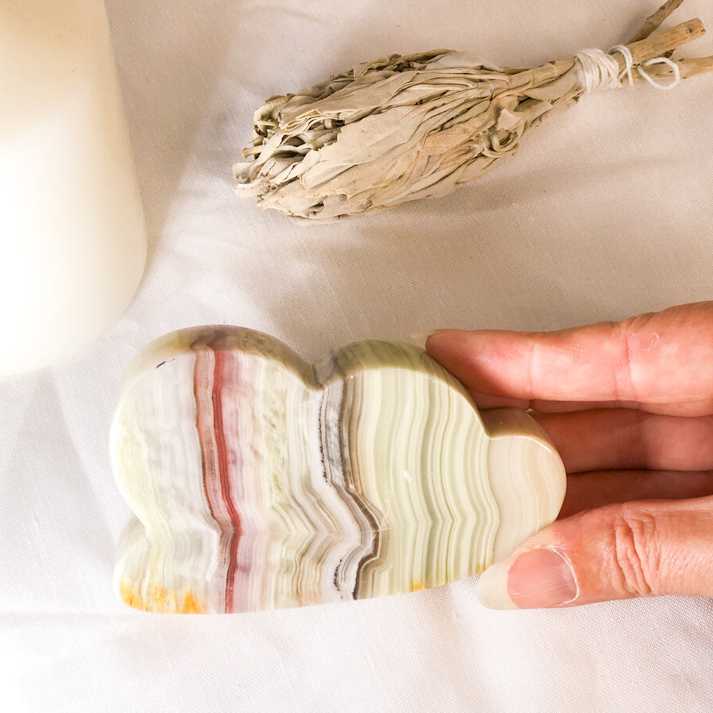 Onyx banded cloud shaped crystal