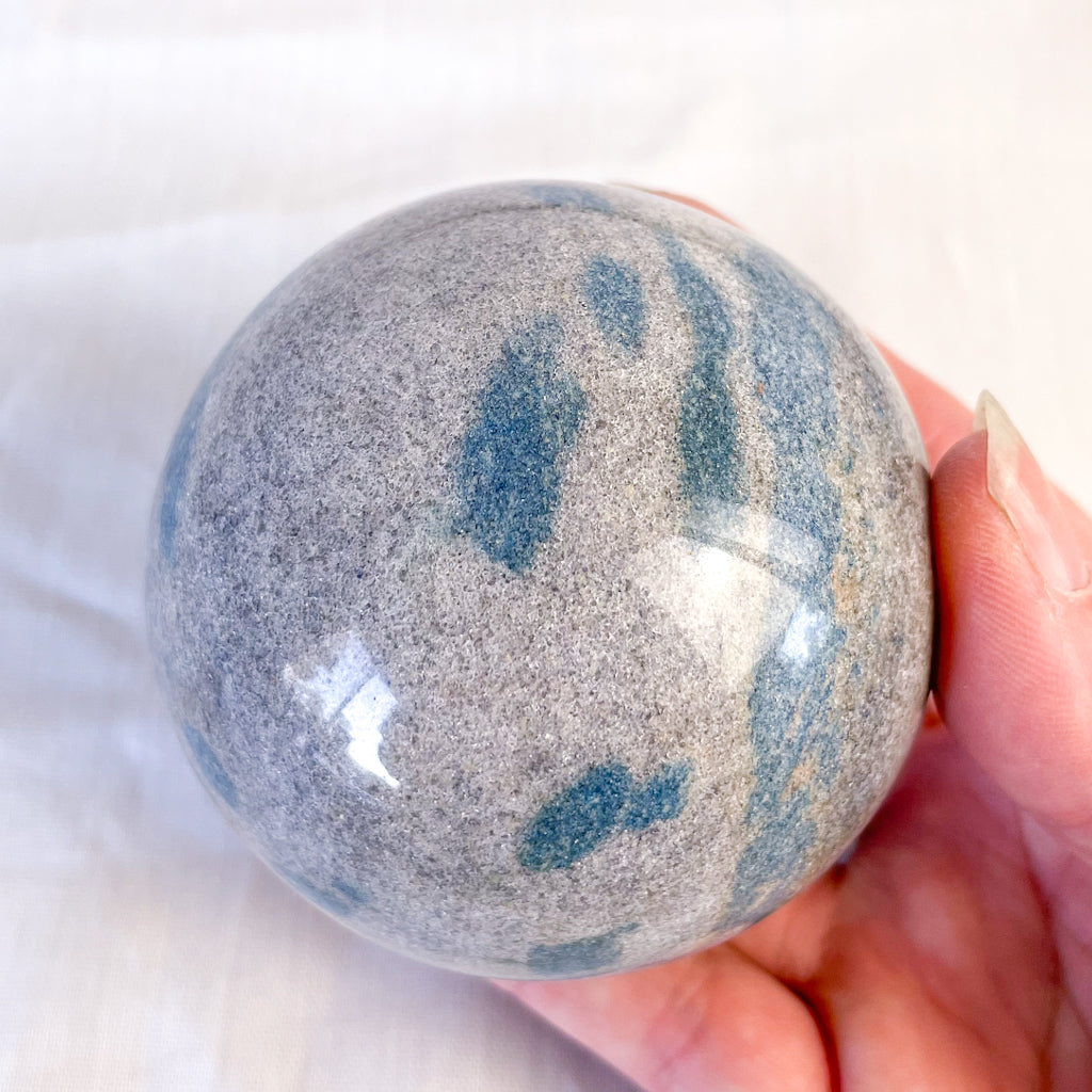 Apatite in Cleavelandite crystal sphere
