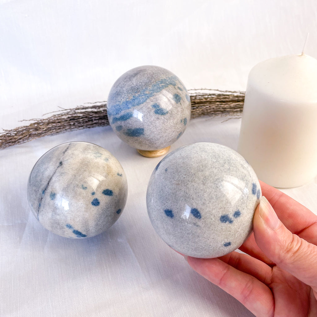 Apatite in Cleavelandite crystal sphere