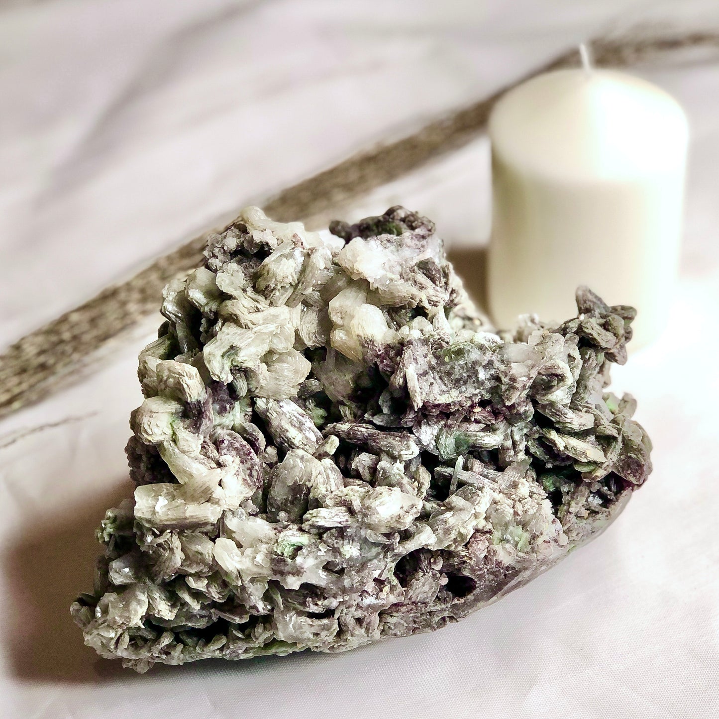 Green Heulandite, Black stilbite + Apophyllite crystal cluster XL