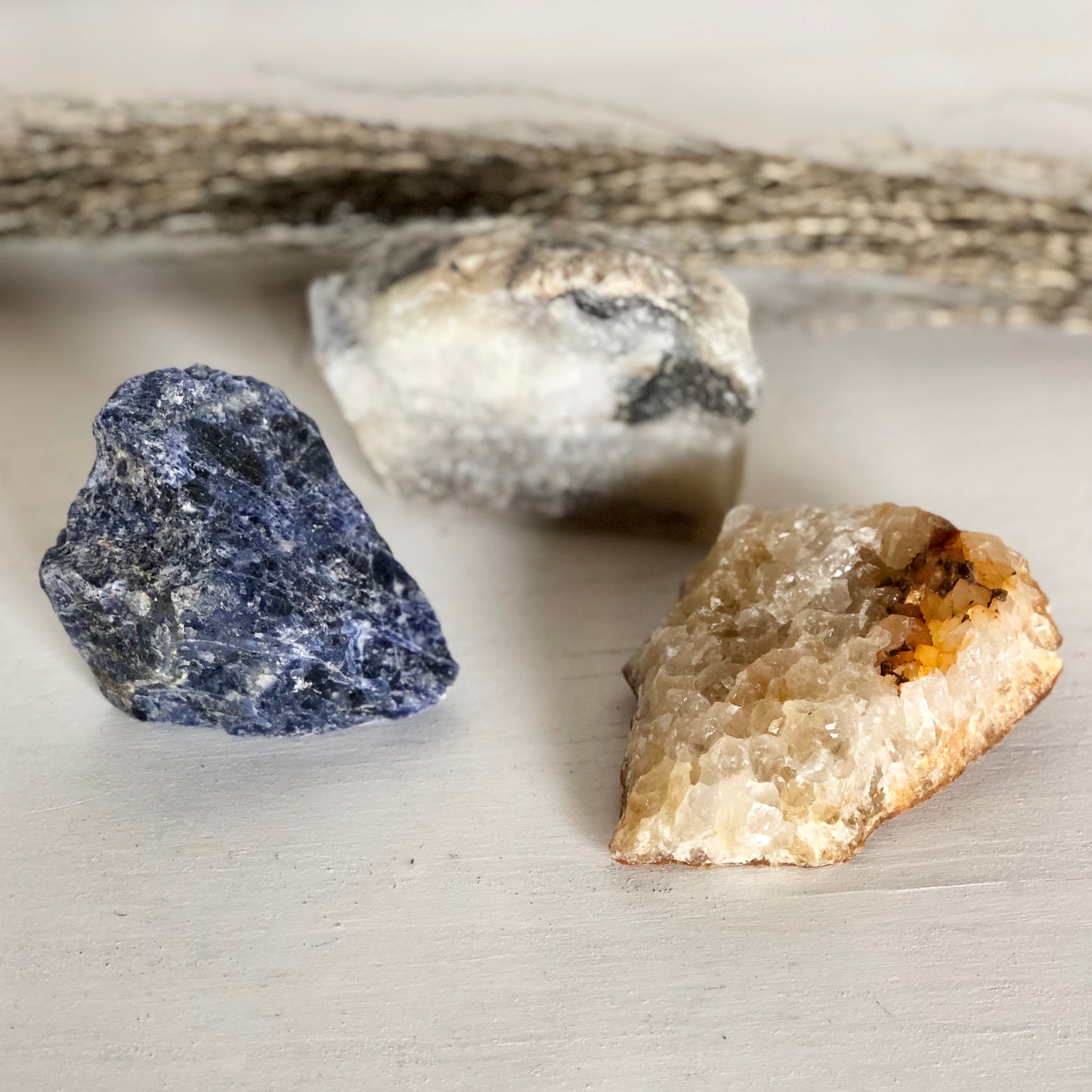 Crystal bundle - Balance + healing - Sodalite, Opal + Golden healer