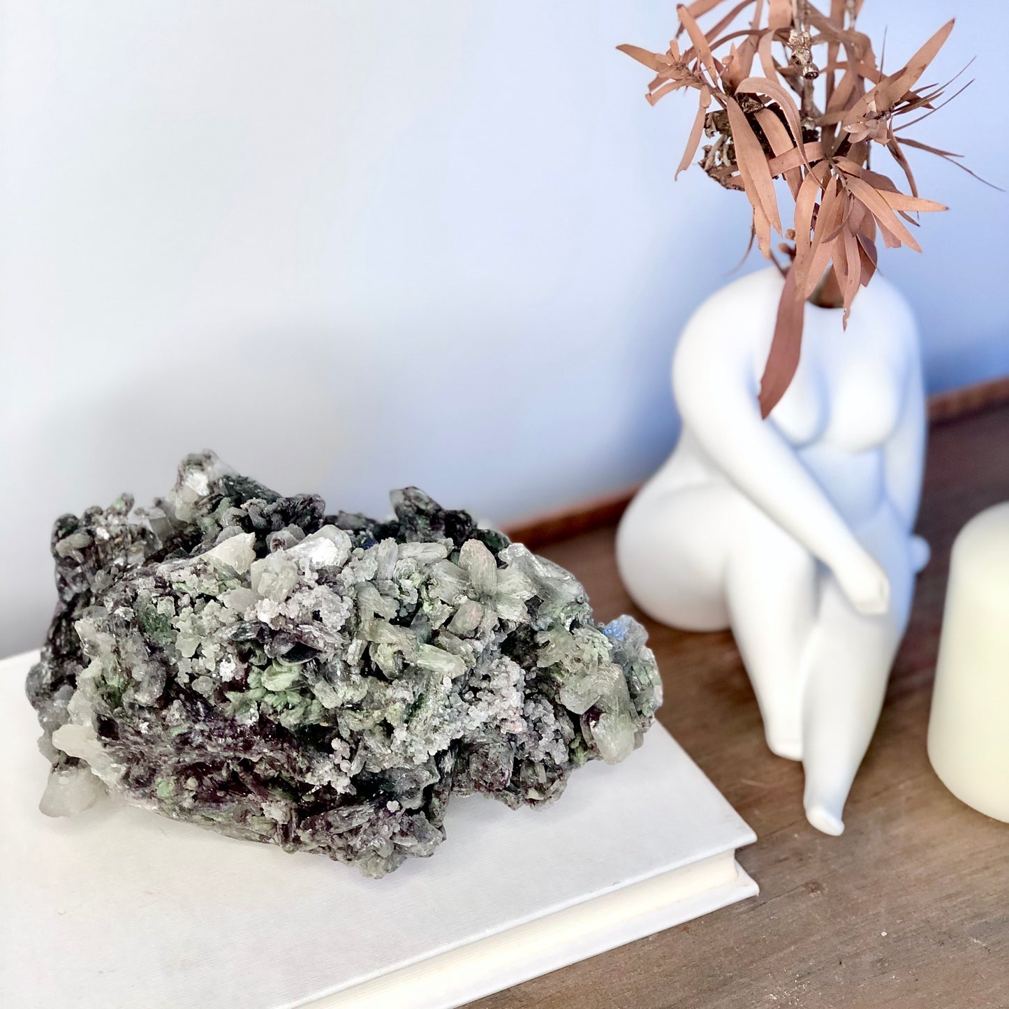 Green Heulandite, Black stilbite + Apophyllite crystal cluster XL