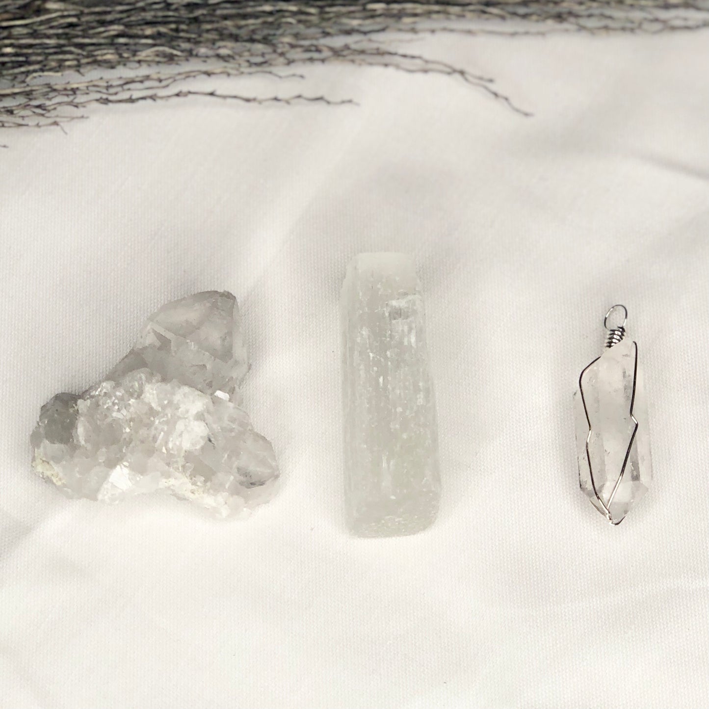 Crystal gift bundle - CLEANSE - Clear Quartz cluster, pendant + Selenite raw