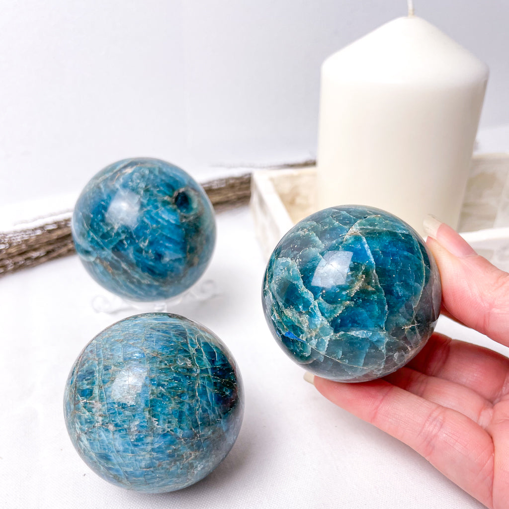 Apatite crystal sphere