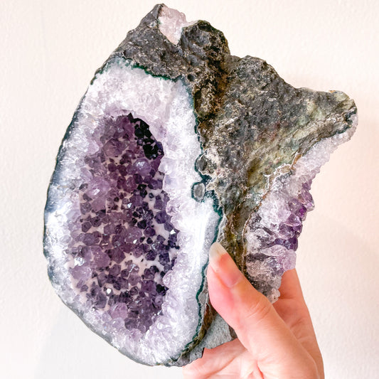 Amethyst crystal cluster geode cave 1.3kg