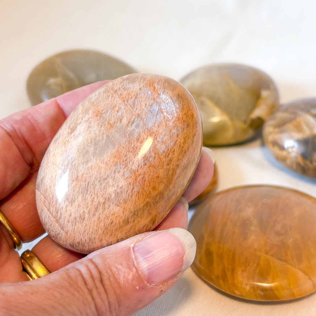 Moonstone peach palm stone