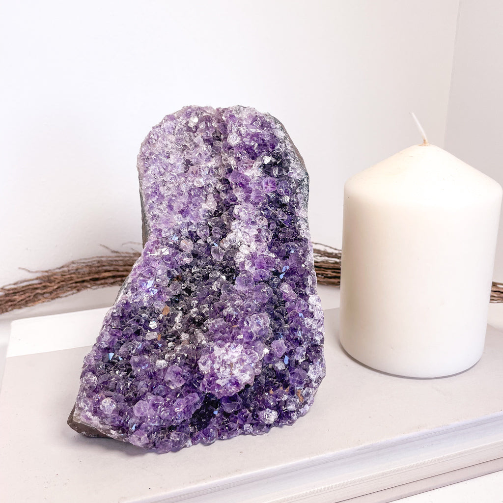 Amethyst crystal cluster 1kg