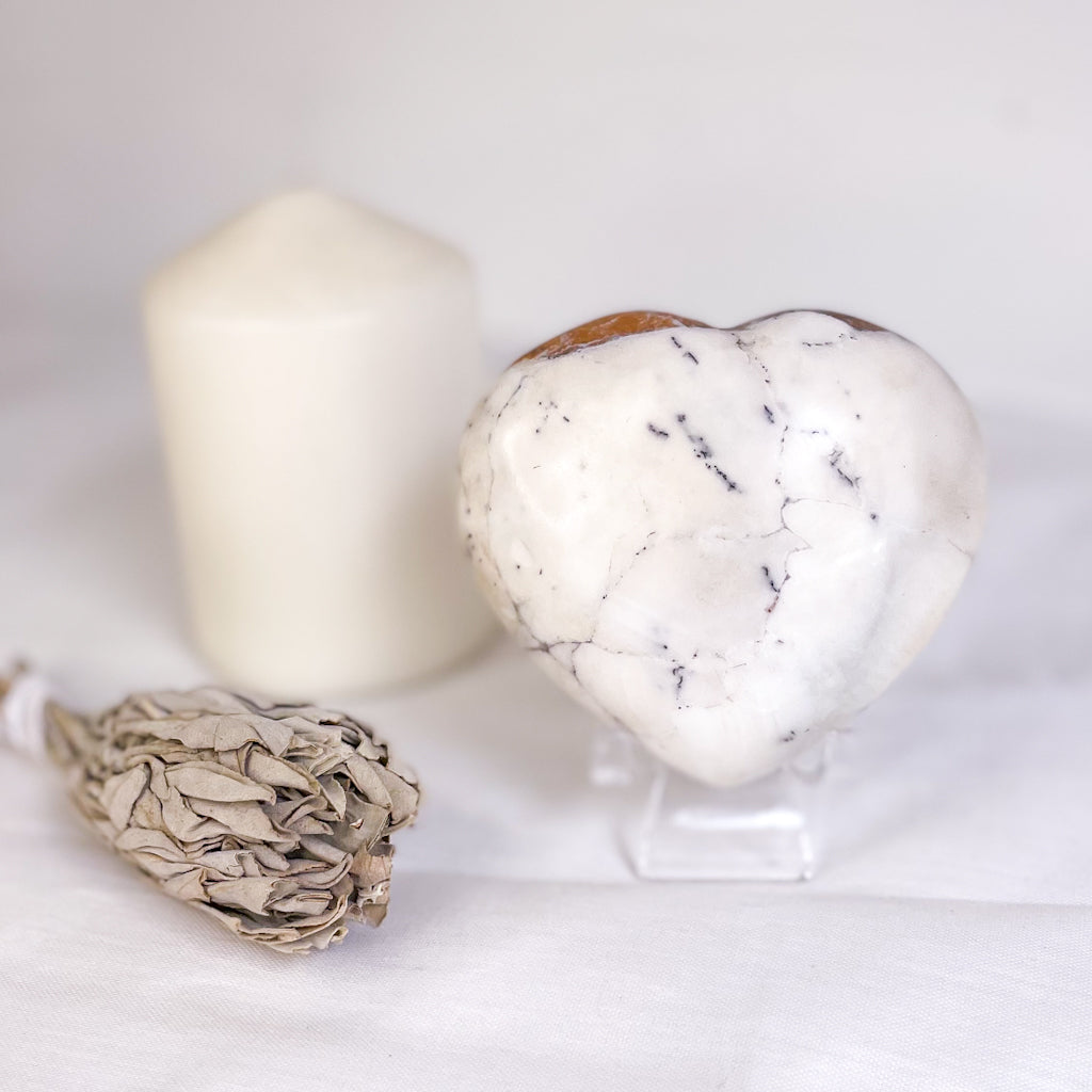 Dendritic Opal crystal polished heart L with stand
