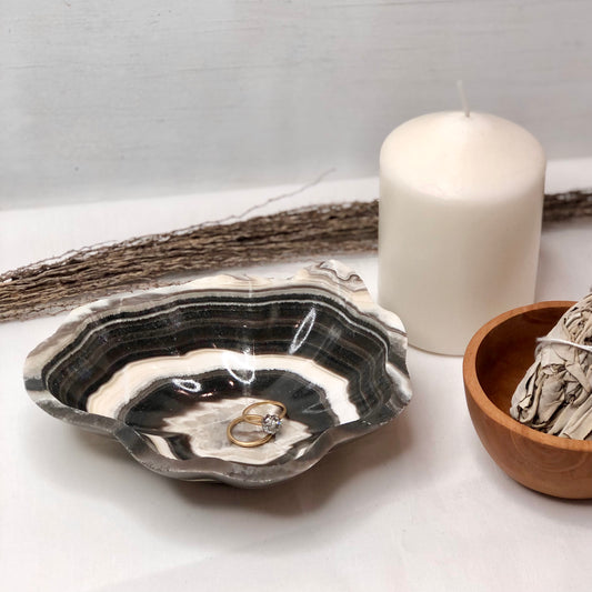 Aragonite crystal bowl