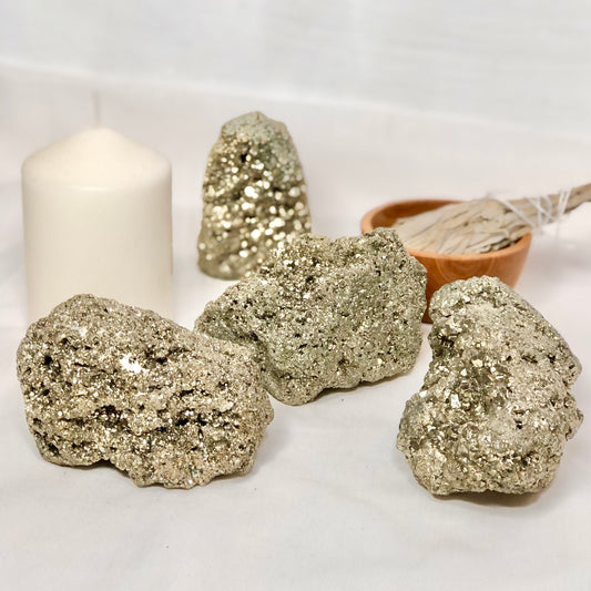Pyrite crystal cubic cluster