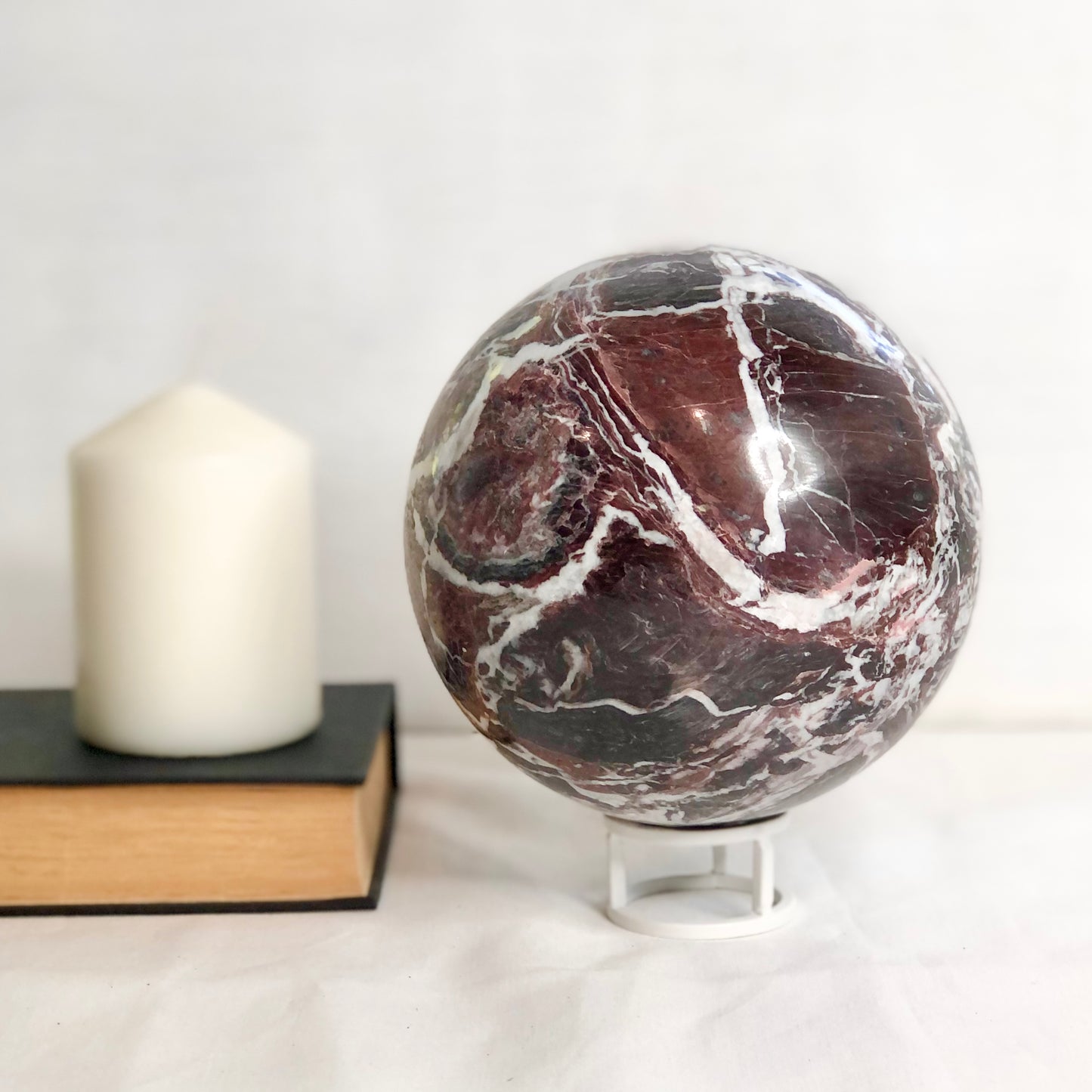 Onyx red crystal sphere with metal stand XL