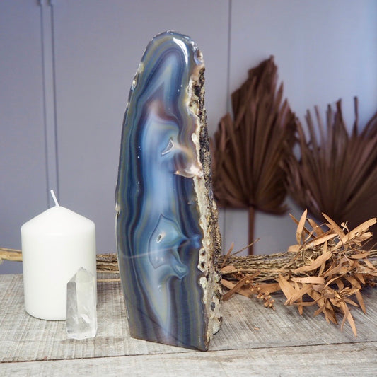 Natural Agate crystal geode lamp blue grey